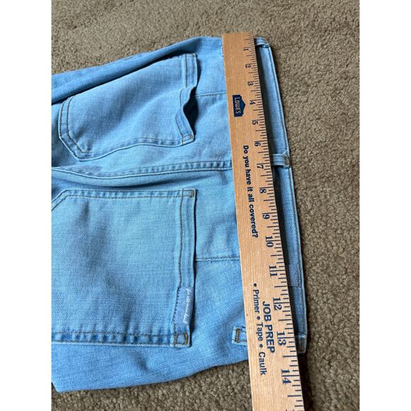 7 For All Mankind size 26 patch pocket jeans, flare leg mid rise Boho casual - Picture 3 of 8